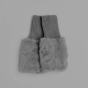 NWT Fingerless Mittens Soft Rib Knit, Thumbholes, Fluffy Faux Fur Upper Gray H&M